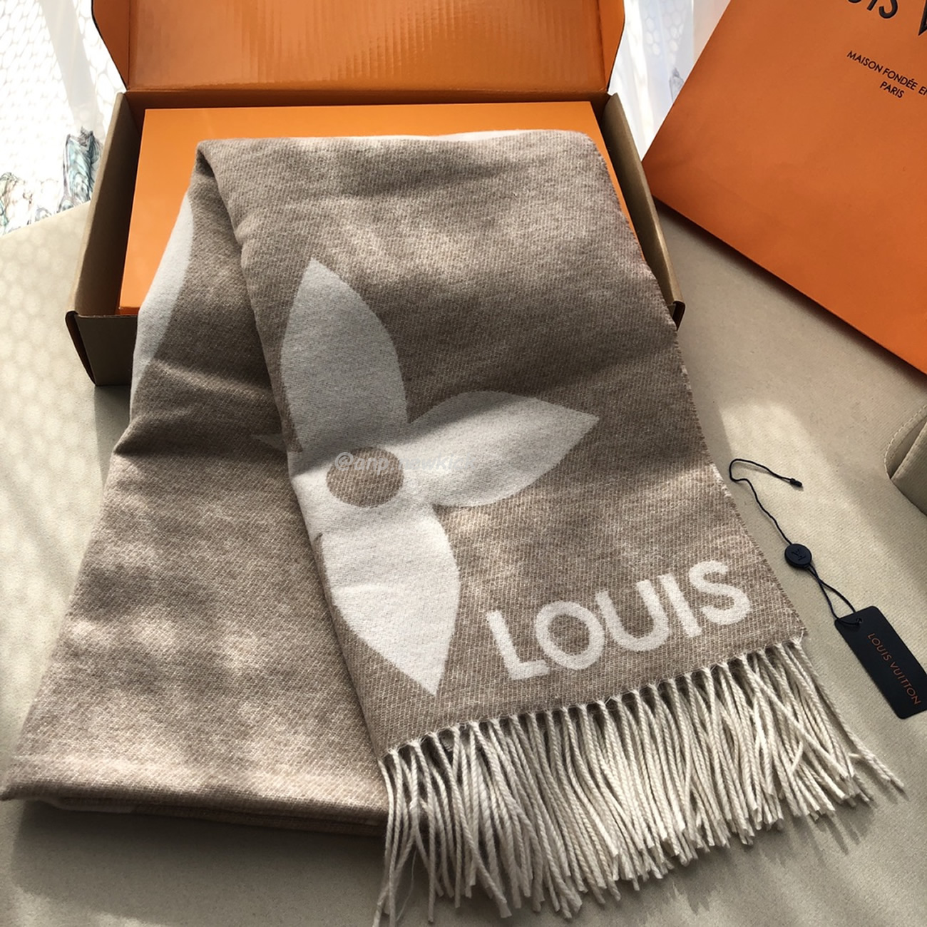 Louis Vuitton Lv Reykjavik Scarf 75x185cm (4) - newkick.app